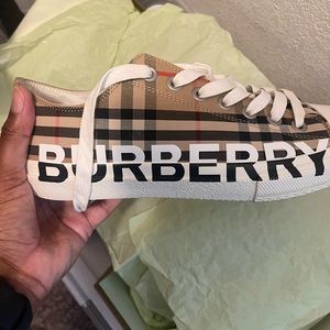 Burberry Womens Trainer Shoes